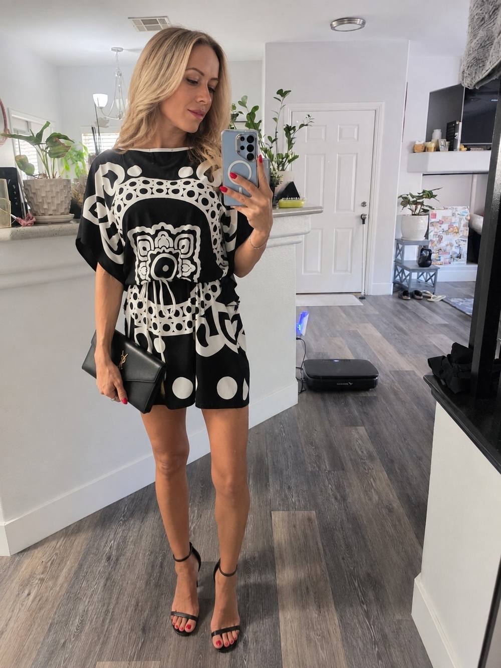 Black & White Printed Mini Dress - Classic Graphic Pattern